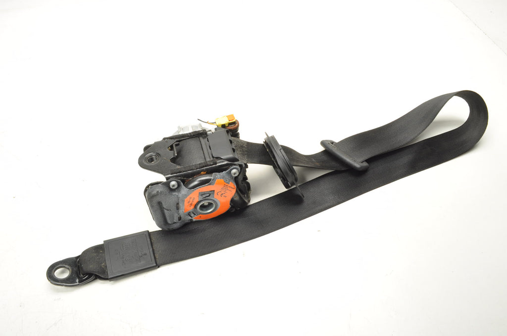 AUDI A1 SEAT BELT RIGHT FRONT 8X3857706E HB 5D