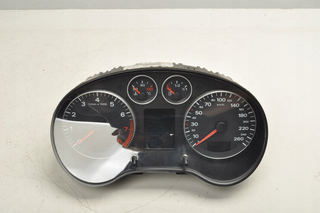 AUDI A3 8P 2.0 FSI COUNTER CLOCKS 8P0920931A