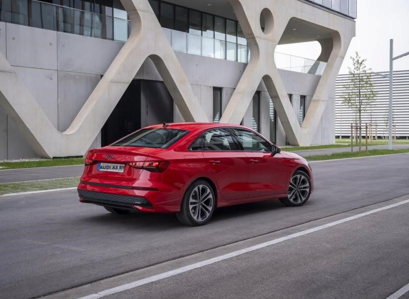 AUDI A3 8Y LIFT 1.5 TSI 85KW 2025 R DOOR STOP LEFT REAR 8Y0839249A