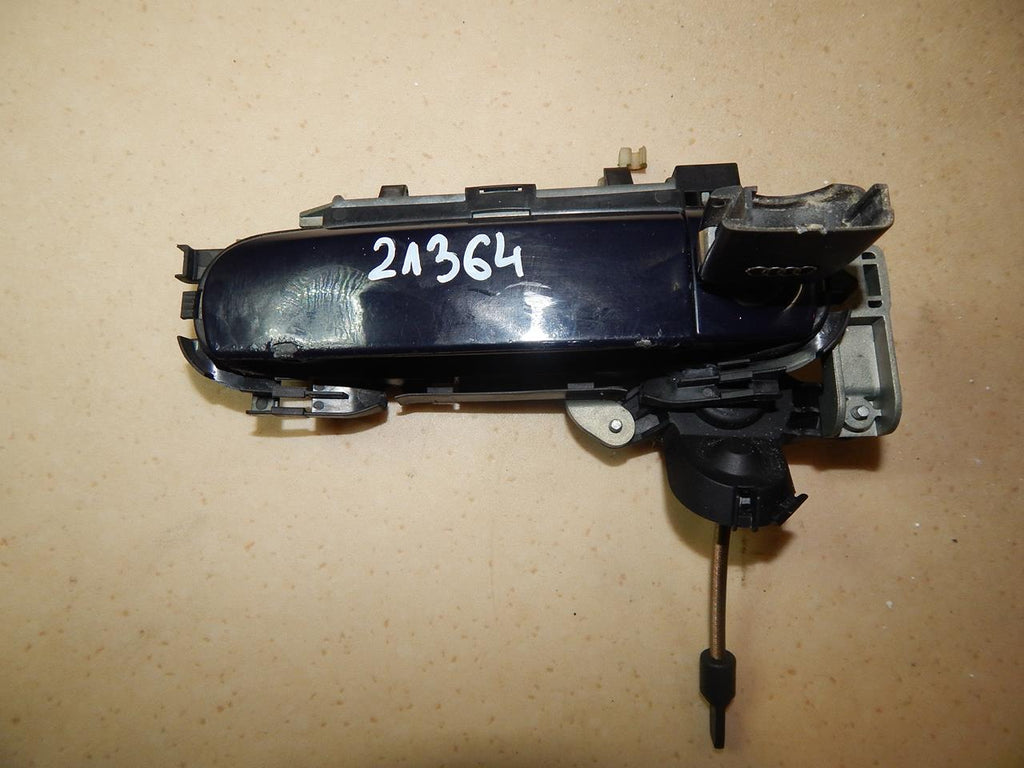 AUDI A4 B6 01R HANDLE LEFT FRONT LY5K