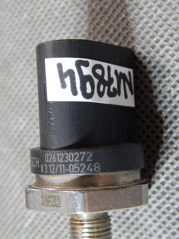 AUDI A4 B8 PRESSURE SENSOR 06H906051D