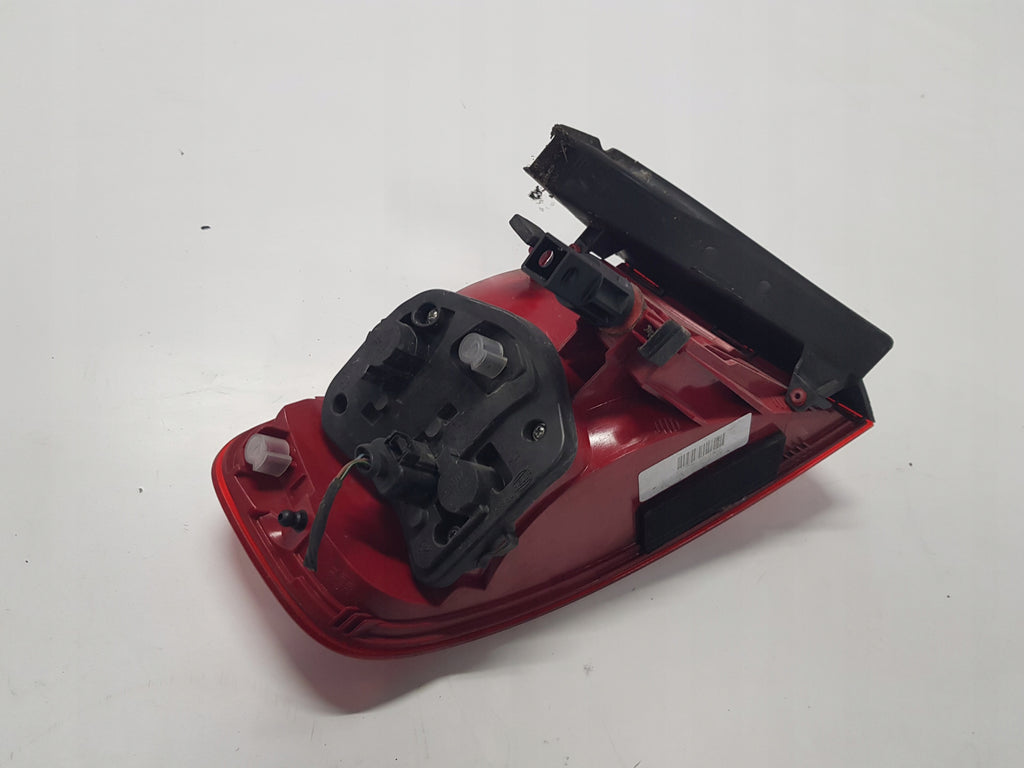 AUDI A4 B8 SEDAN LAMP RIGHT REAR