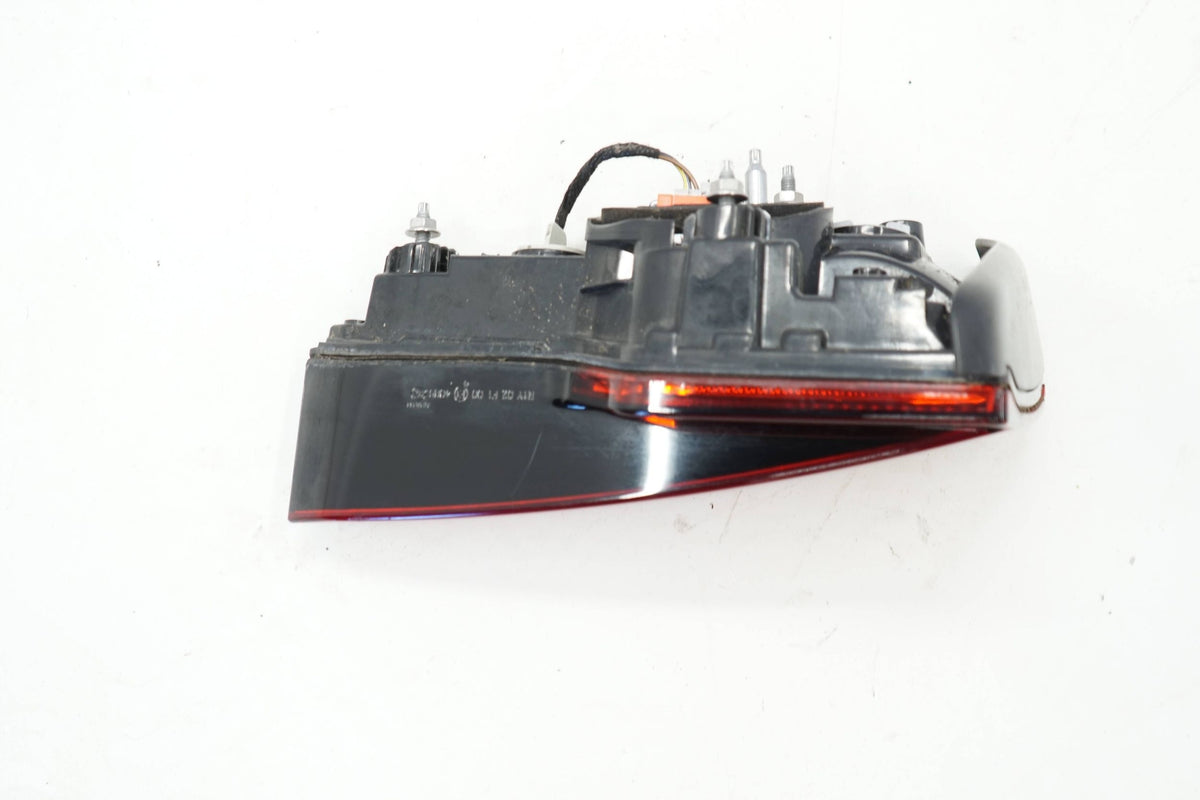 AUDI A4 B9 16R FLAP LAMP LEFT REAR 8W5945075A