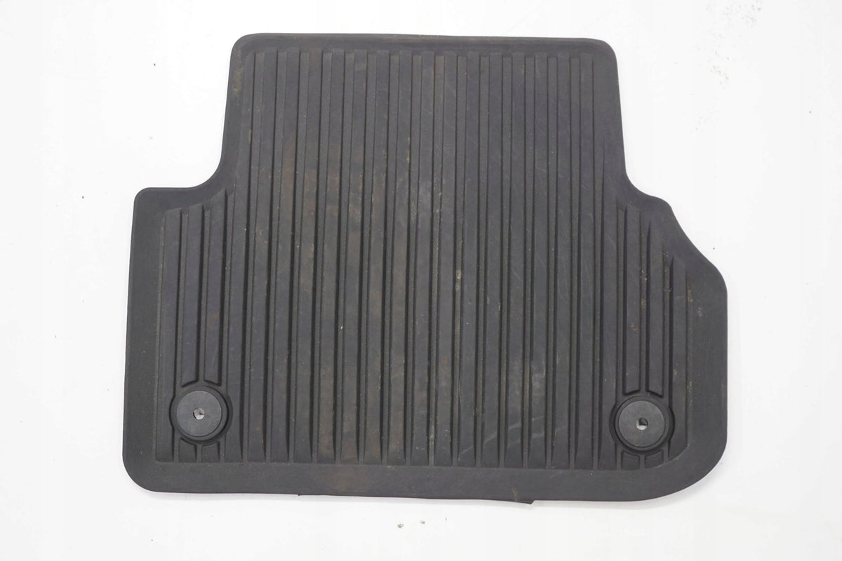 AUDI A4 B9 18R RUBBER RUG SET FRONT REAR SET
