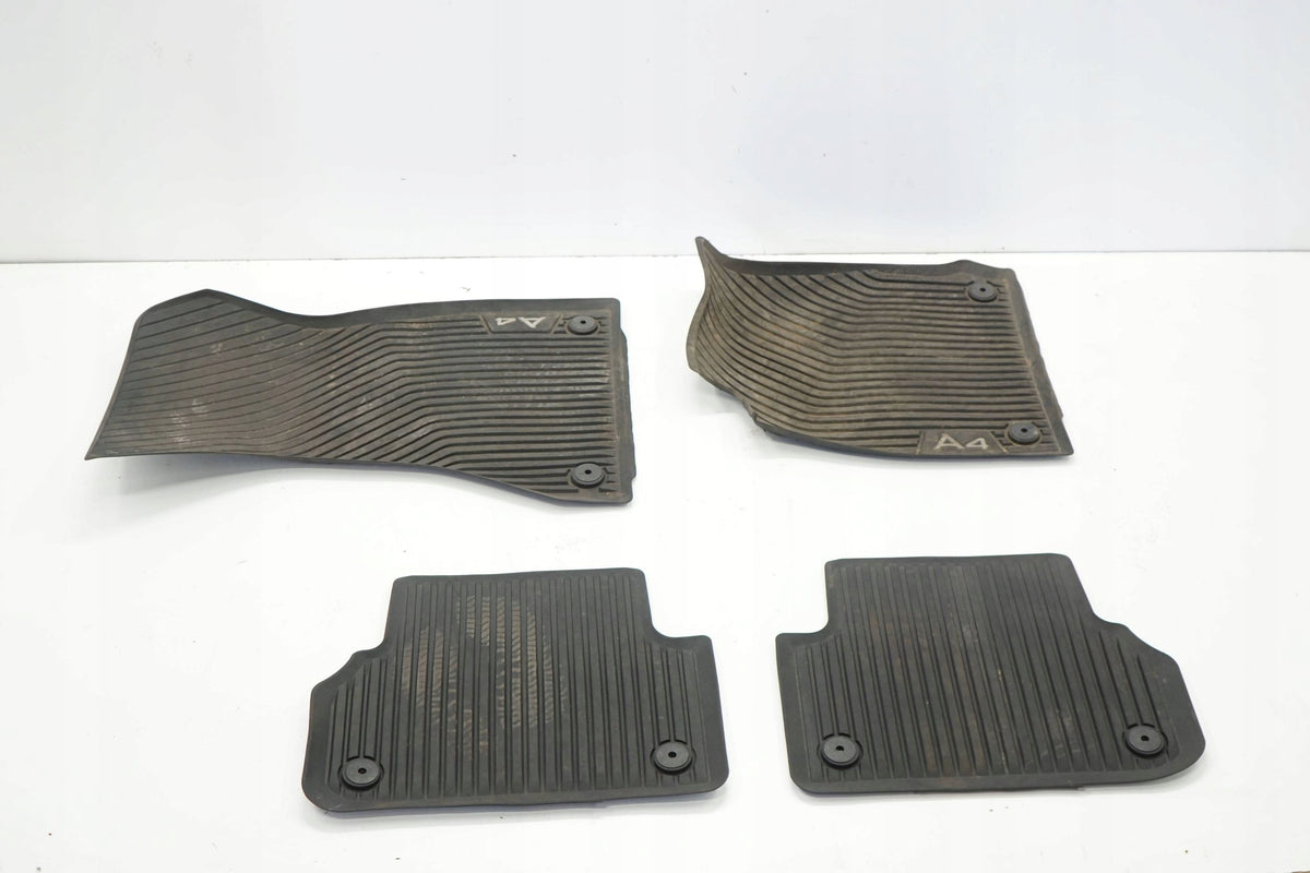 AUDI A4 B9 18R RUBBER RUG SET FRONT REAR SET