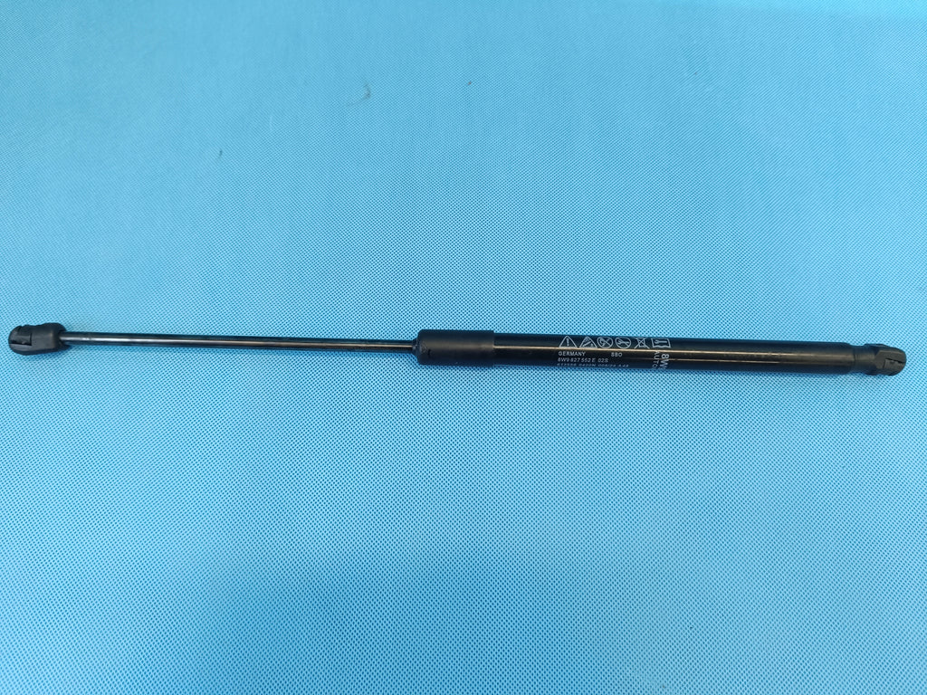 AUDI A4 B9 2024 R AVANT 2,0 TFSI 110KW GAS SPRING ACTUATOR 8W9827552E