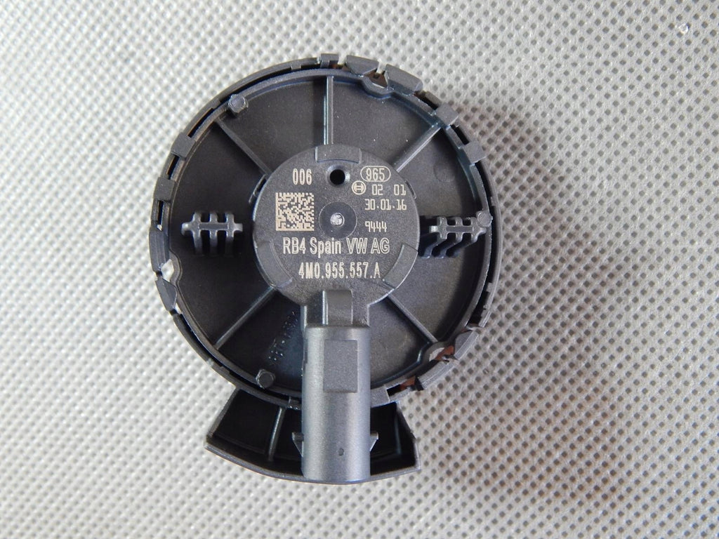 AUDI A4 B9 IMPACT SENSOR 4M0955557A