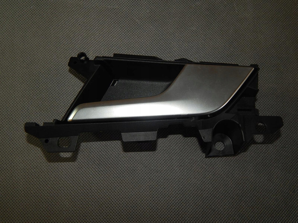 AUDI A4 B9 INTERIOR DOOR HANDLE RIGHT REAR 8IN0839020