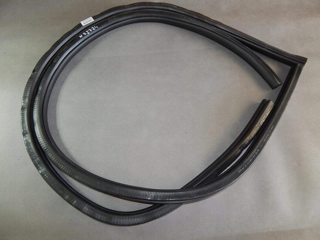 AUDI A5 F5 DOOR SEAL 8IN7831707