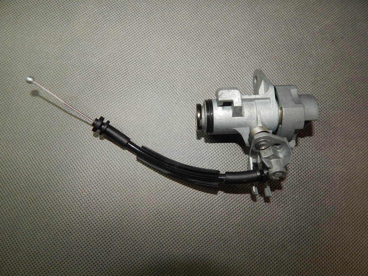 AUDI A5 F5 FLAP LOCK INSERT 8F0827573