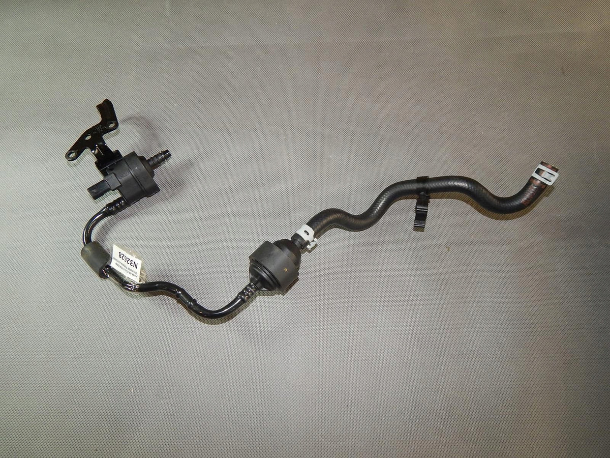 AUDI A5 F5 HOSE HOLDER 06L133519E