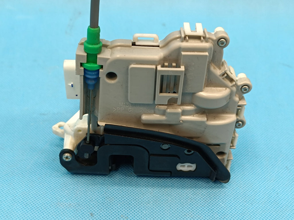 AUDI A5 F5 SPORTBACK 2.0 TDI 140KW 2018R DOOR LOCK RIGHT FRONT 8X1837016B