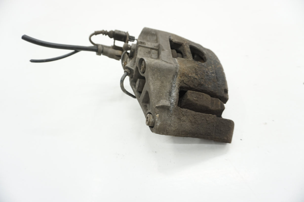 AUDI A6 C6 LIFT CLAMP RIGHT FRONT 2.7TDI