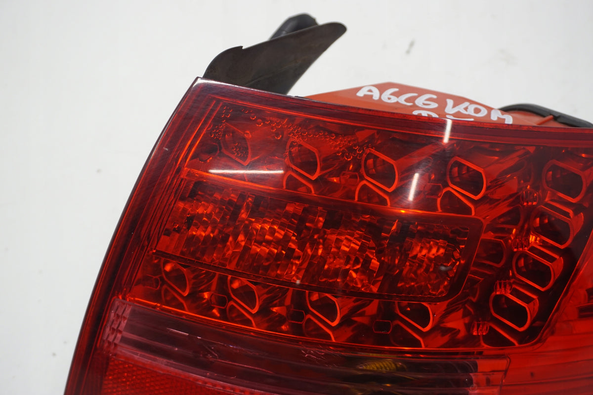 AUDI A6 C6 KOMBI SVĚTLO PRAVÉ ZADNÍ 4F9945096H