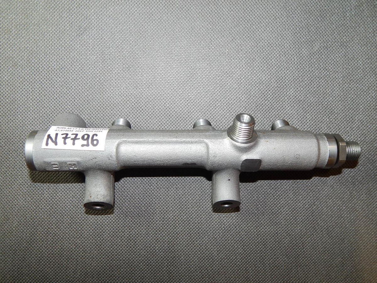 AUDI A6 C7 3.0 TDI INJECTION RAIL 059130090BS