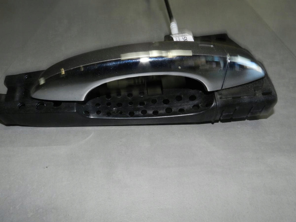 AUDI A6 C7 HANDLE RIGHT FRONT LY1P KESSY LED