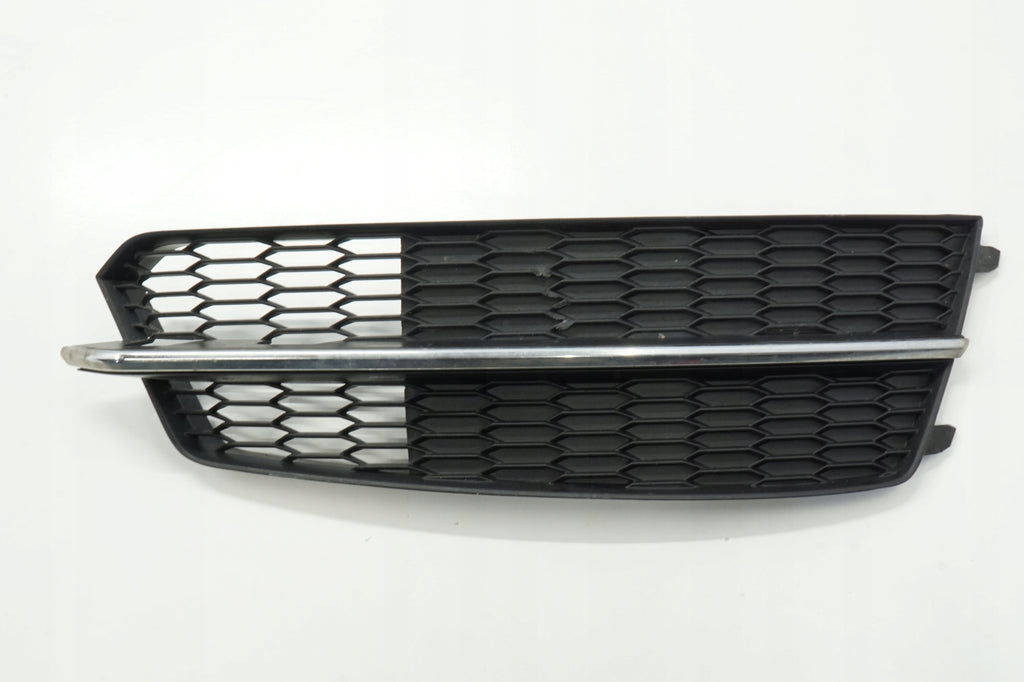 AUDI A6 C7 LIFT 15R MŘÍŽKA PŘEDNÍHO NÁRAZNÍKU S-LINE PRAVÁ 4G0807682AF