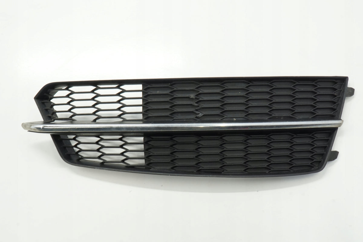 AUDI A6 C7 LIFT 15R MŘÍŽKA PŘEDNÍHO NÁRAZNÍKU S-LINE PRAVÁ 4G0807682AF