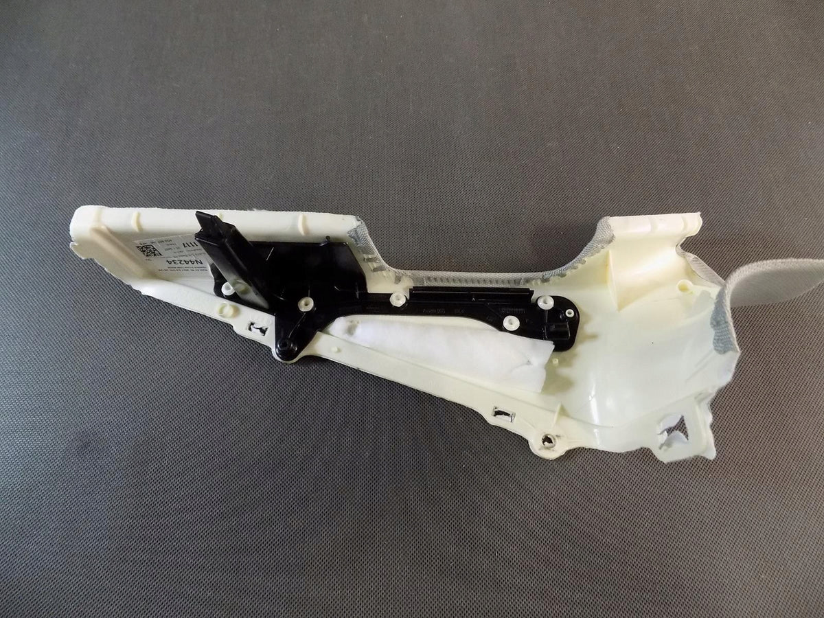 AUDI A7 4G POST PLATING RIGHT 4G8867246