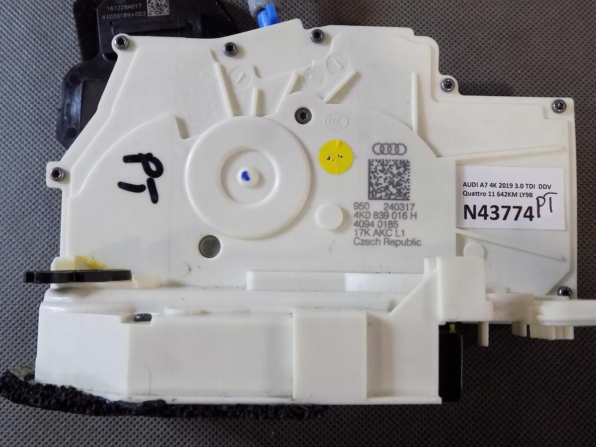 AUDI A7 4K LOCK RIGHT REAR 4K0839016H