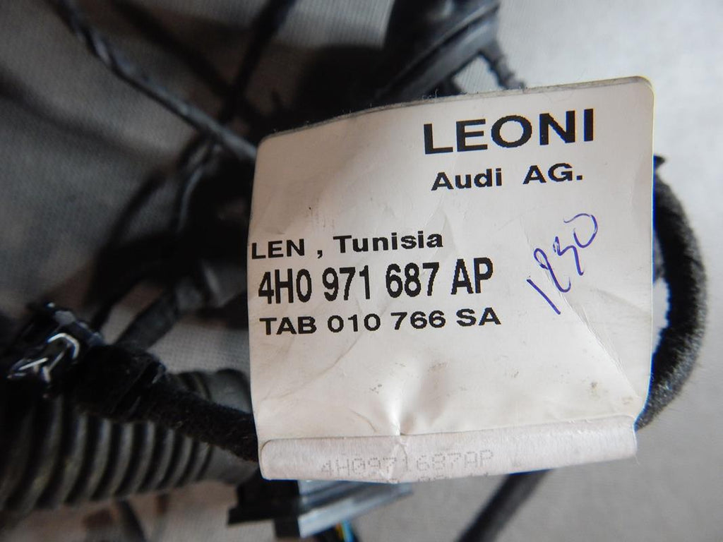 AUDI A8 D4 DOOR INSTALLATION RIGHT REAR 4H0971687AP