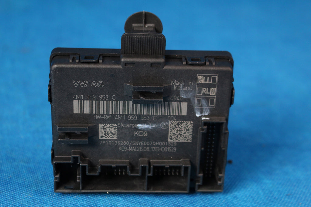 AUDI A8 D5 4N DOOR MODULE FRONT LEFT AMBIENTE CLOSING EU 2018R 4M1959953C