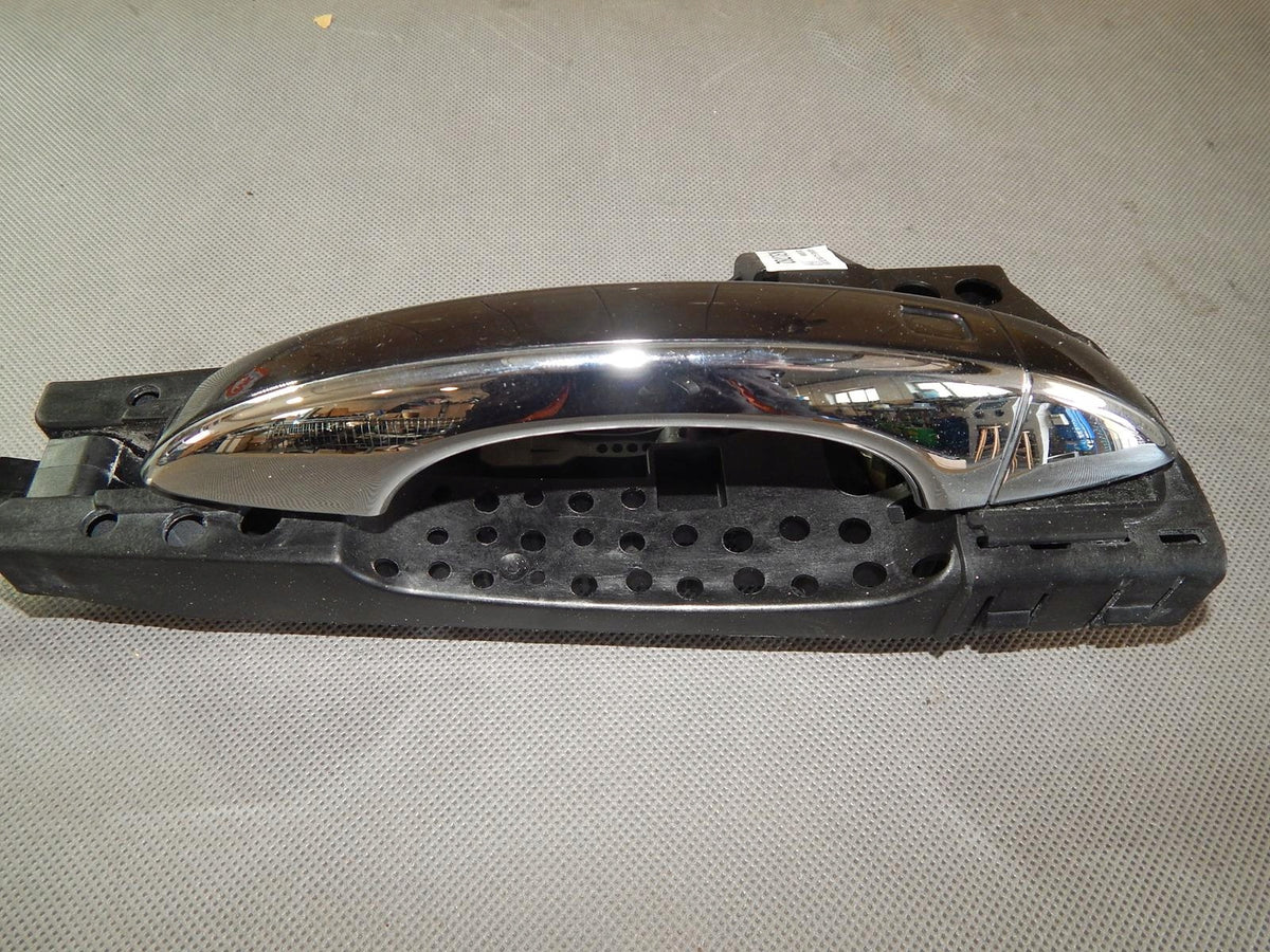 AUDI A8 L HANDLE RIGHT FRONT CHROME