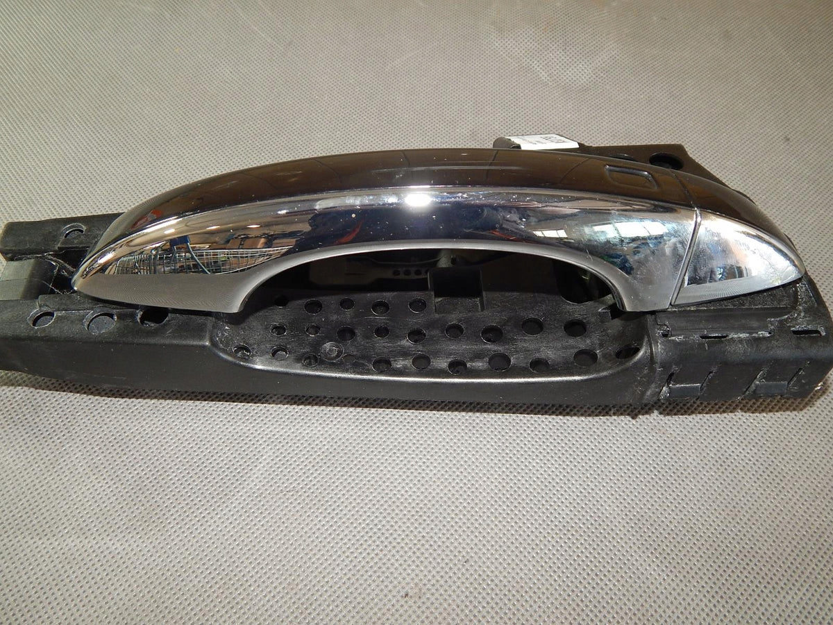 AUDI A8 L HANDLE RIGHT REAR CHROME