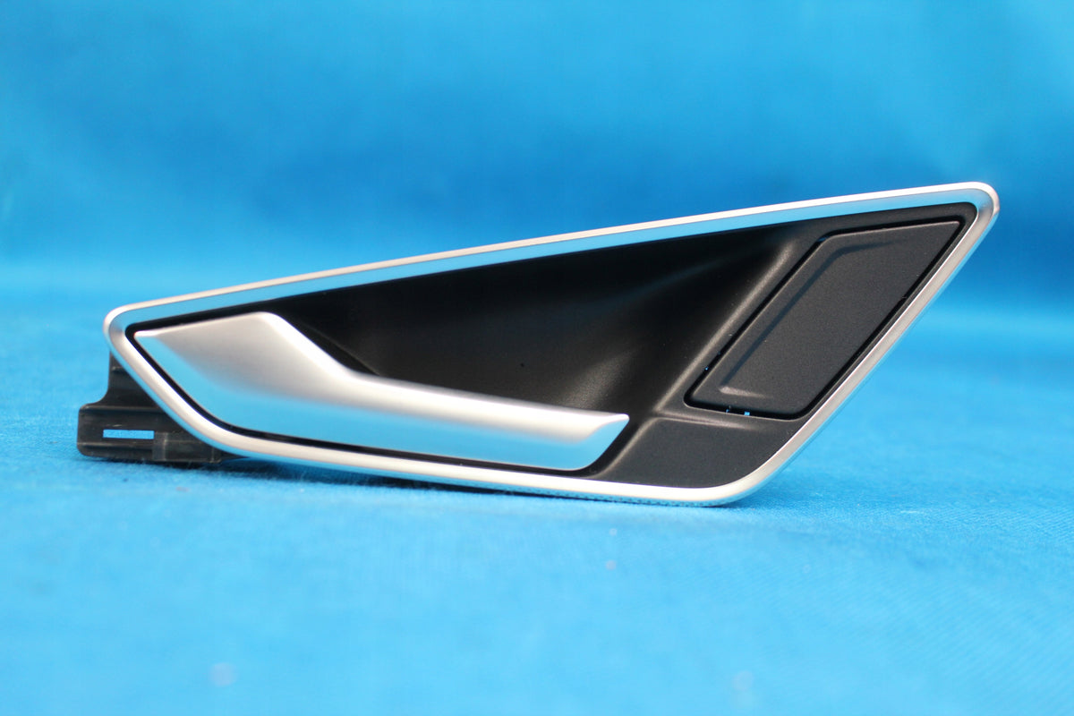 AUDI Q2 DOOR HANDLE INTERIOR FRONT LEFT 81A837019C 2019R