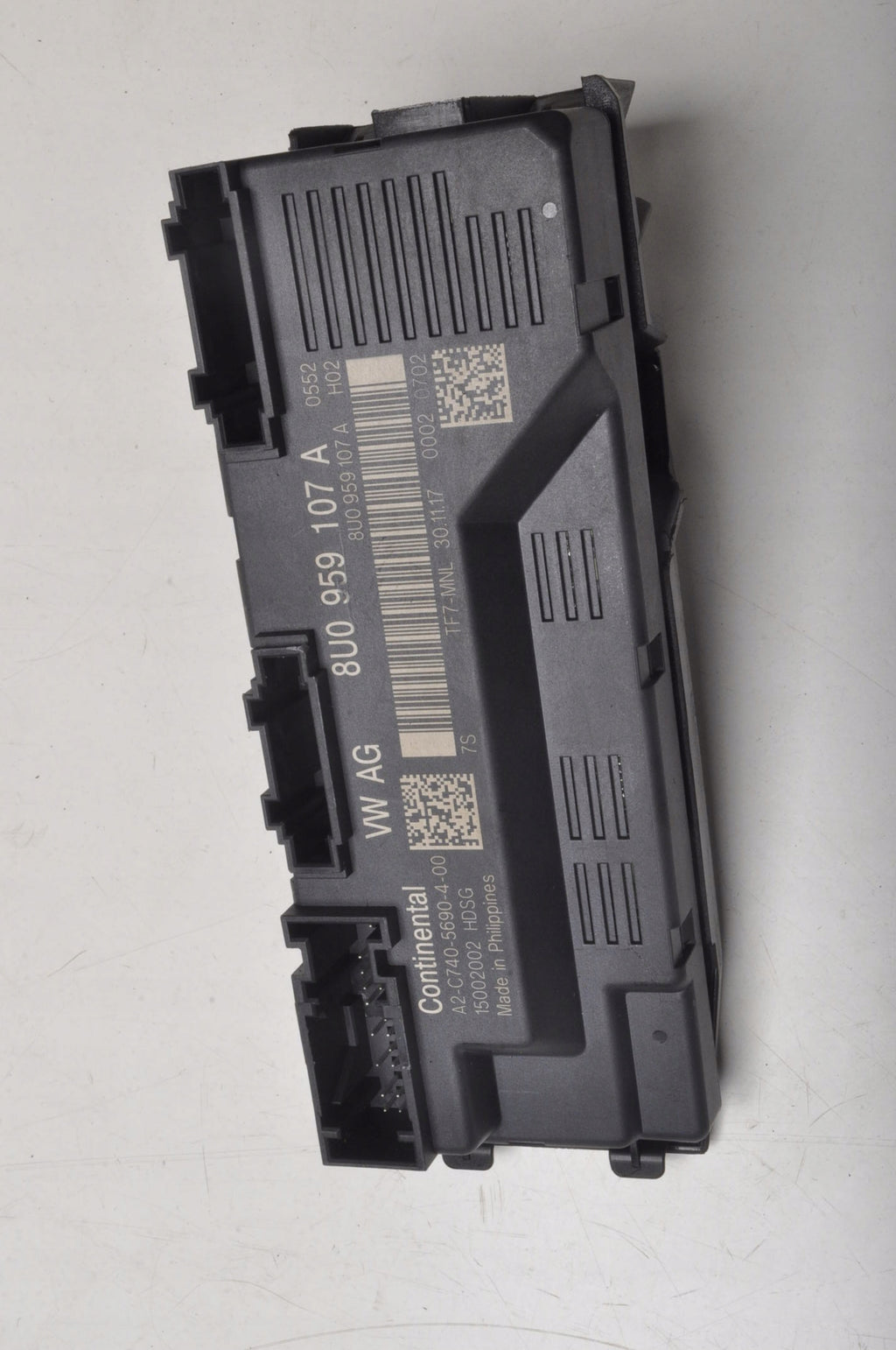 AUDI Q3 AND FLAP CONTROLLER MODULE 8U0959107A 2018R