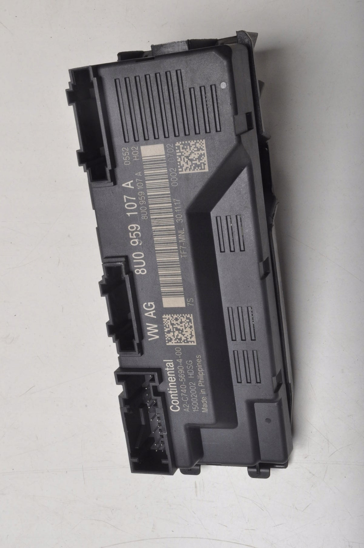 AUDI Q3 AND FLAP CONTROLLER MODULE 8U0959107A 2018R