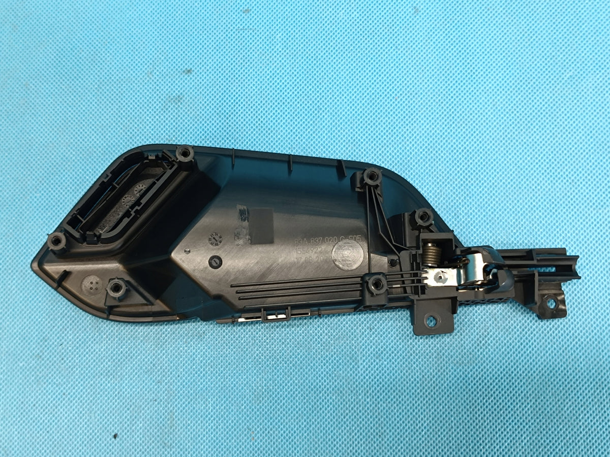 AUDI Q3 F3 SPORTBACK 2024 R INTERIOR DOOR HANDLE RIGHT FRONT 83A837020G