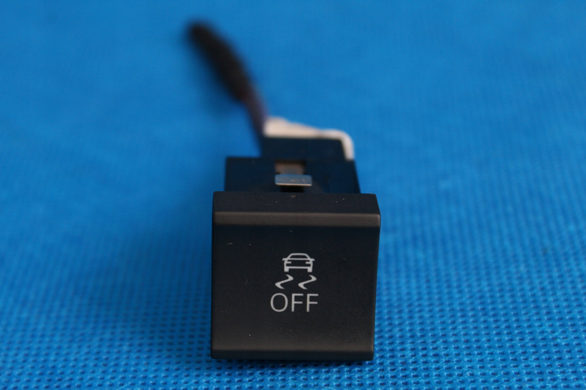 AUDI Q3 S-LINE 8U TRACTION CONTROL SWITCH 2015R