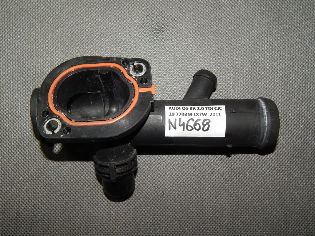AUDI Q5 8R WATER CONNECTOR 03L121132L