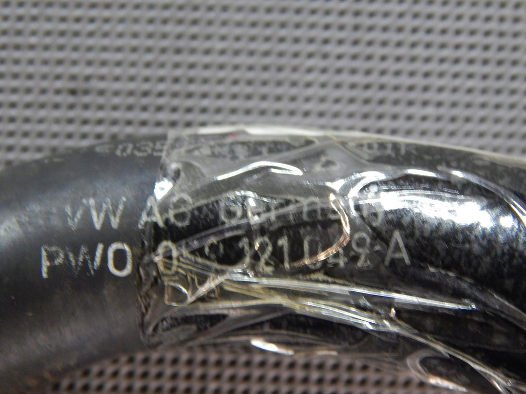 AUDI Q5 SQ5 II WATER LINE 059121049A