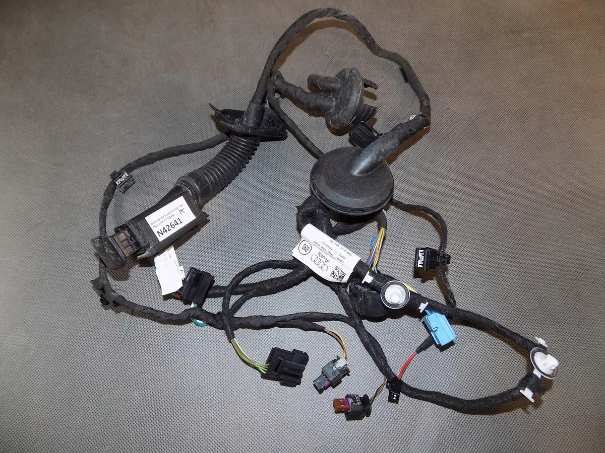 AUDI Q7 4M DOOR HARNESS RIGHT REAR 4M0971687EE