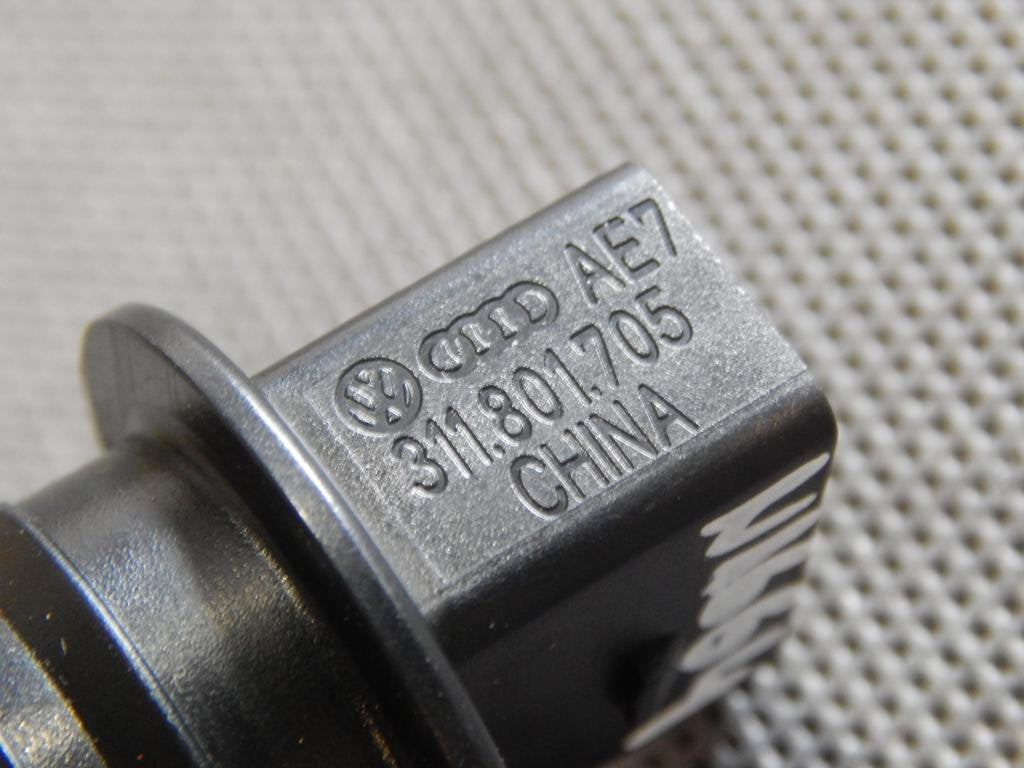 AUDI Q7 4M FLUID LEVEL SENSOR 311801705