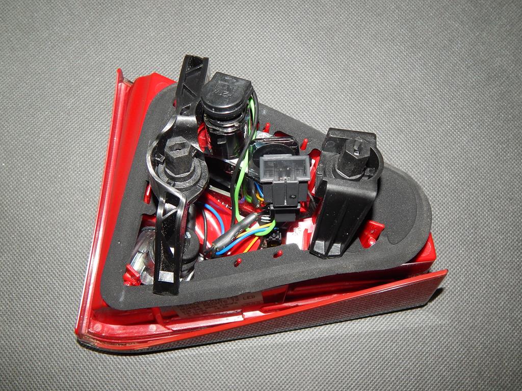 AUDI RS5 8T LAMP RIGHT REAR LED FLAP 8T0945094A