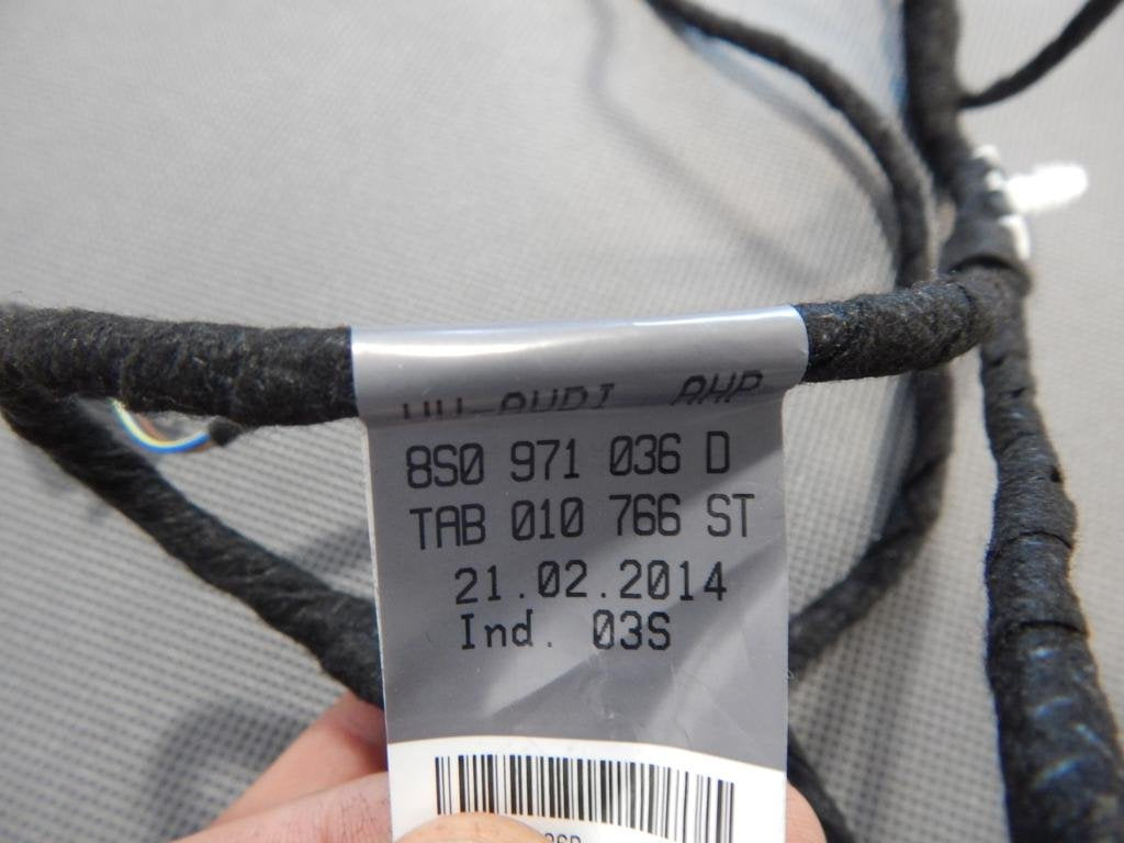 AUDI TT 8S UPHOLSTERY BEAM RIGHT 8S0971036D