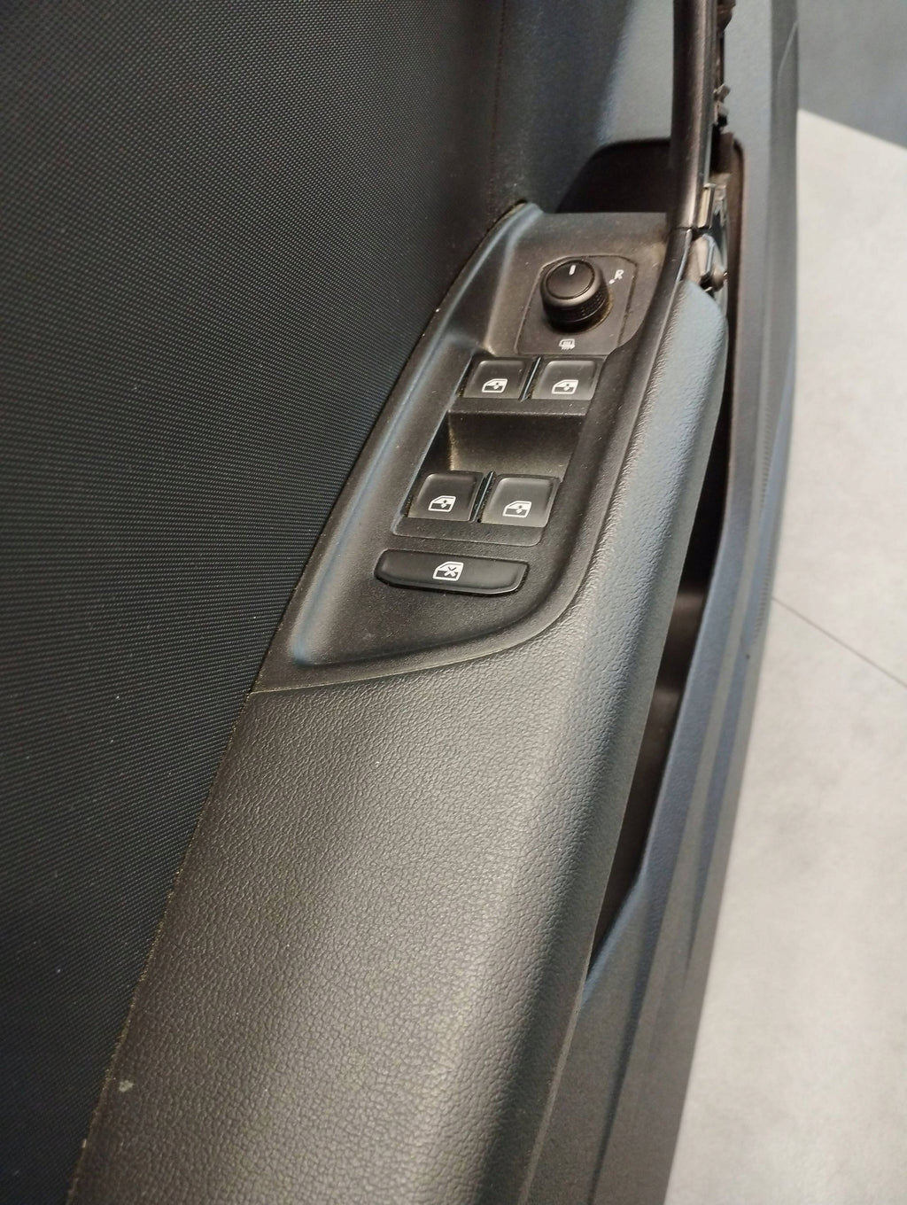 Audi A1 bacon door right front 82G867134