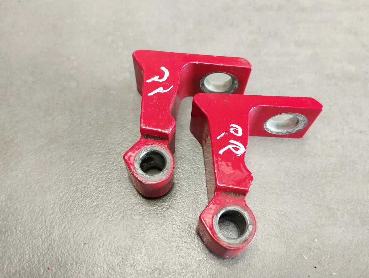 Audi A3 8V DOOR HINGES RIGHT FRONT 8X0831404B