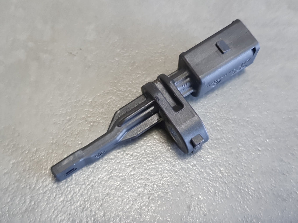 Audi A3 8Y ABS sensor rear 10071140124