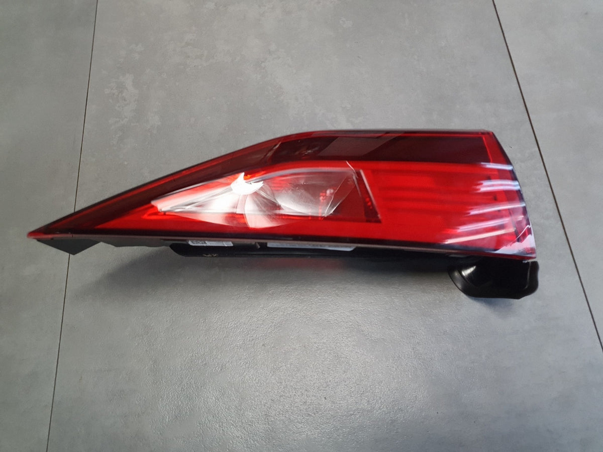 Audi A3 8Y hb Rear lamp in flap left 8Y0945075