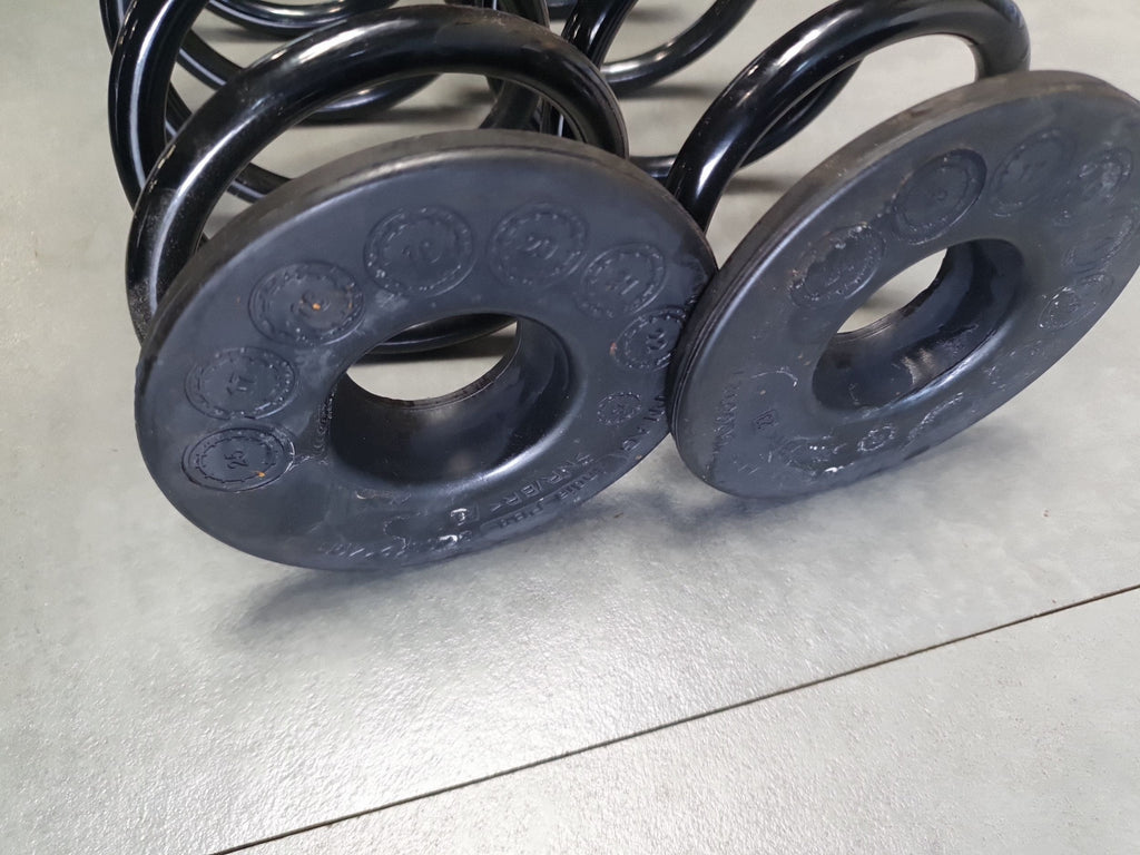 Audi A3 8Y hb Rear spring rear 2x 5Q0511121BA