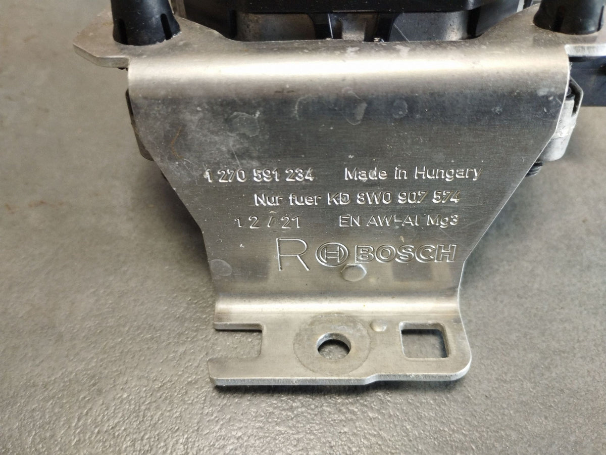 Audi A4 S4 B9 8W Active Cruise Control Radar distronic 8W0907561G