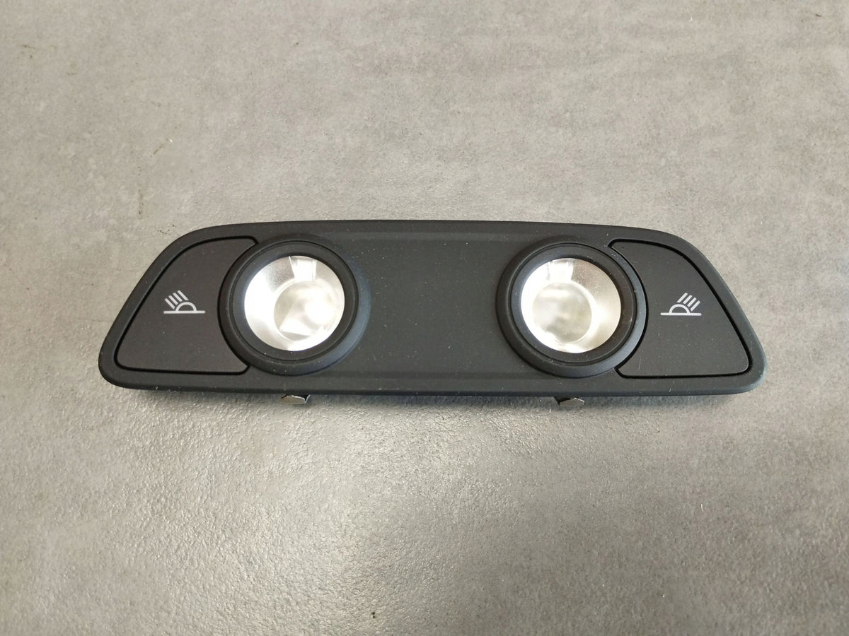 Audi A4 S4 B9 8W Rear headliner light 8W0947111