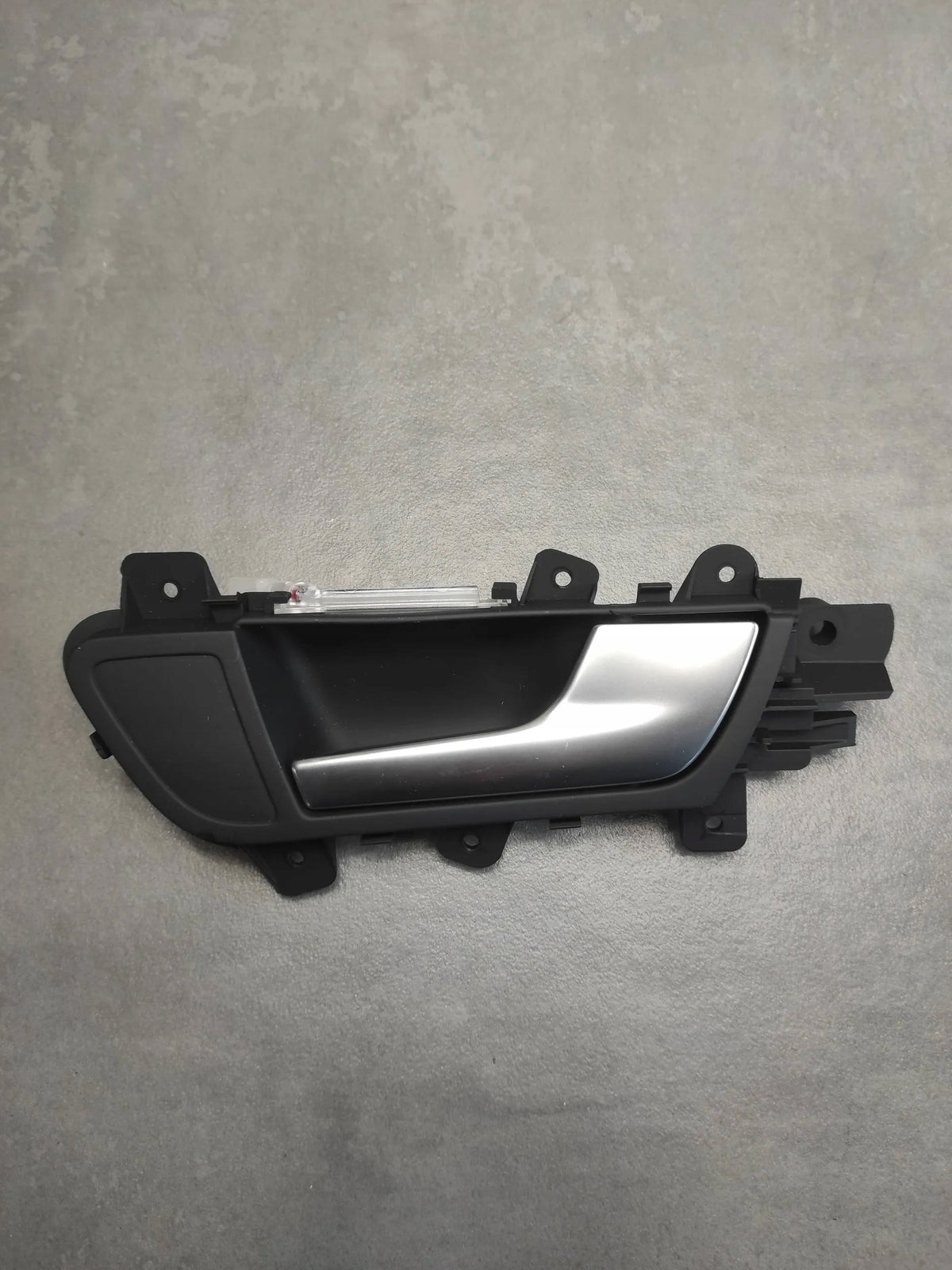 Audi A5 8T INTERIOR HANDLE RIGHT FRONT LED 8K0837020E