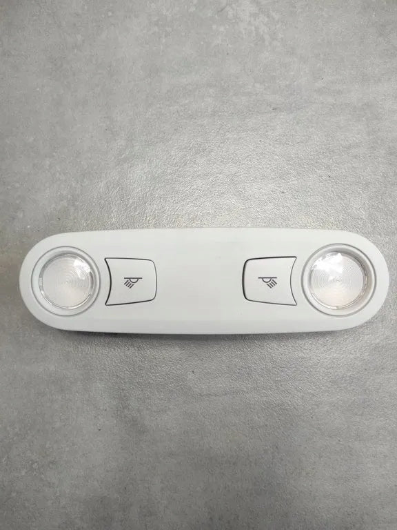 Audi A5 8T INTERIOR LAMP 8T0947111