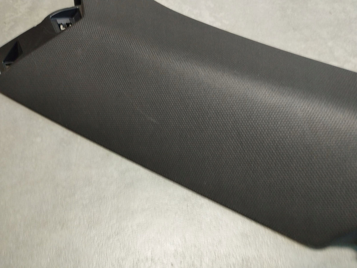 Audi A5 B10 KOMBI POST COVER RIGHT REAR 8B9867288