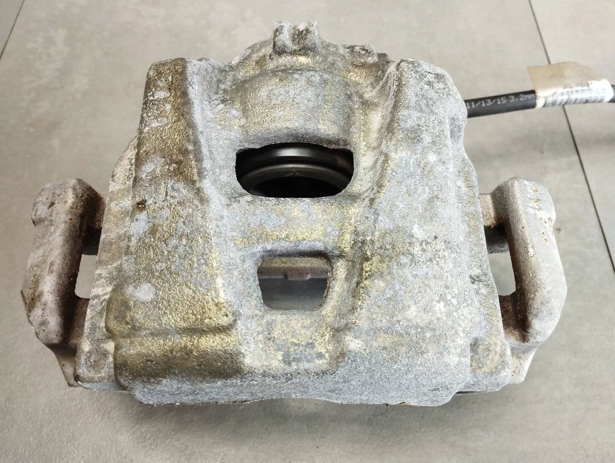 Audi A5 Sportback 8TA 2.0 TDI CLAMP RIGHT FRONT